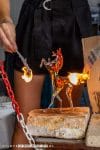 Demonstratie in een glasfabriek in Murano